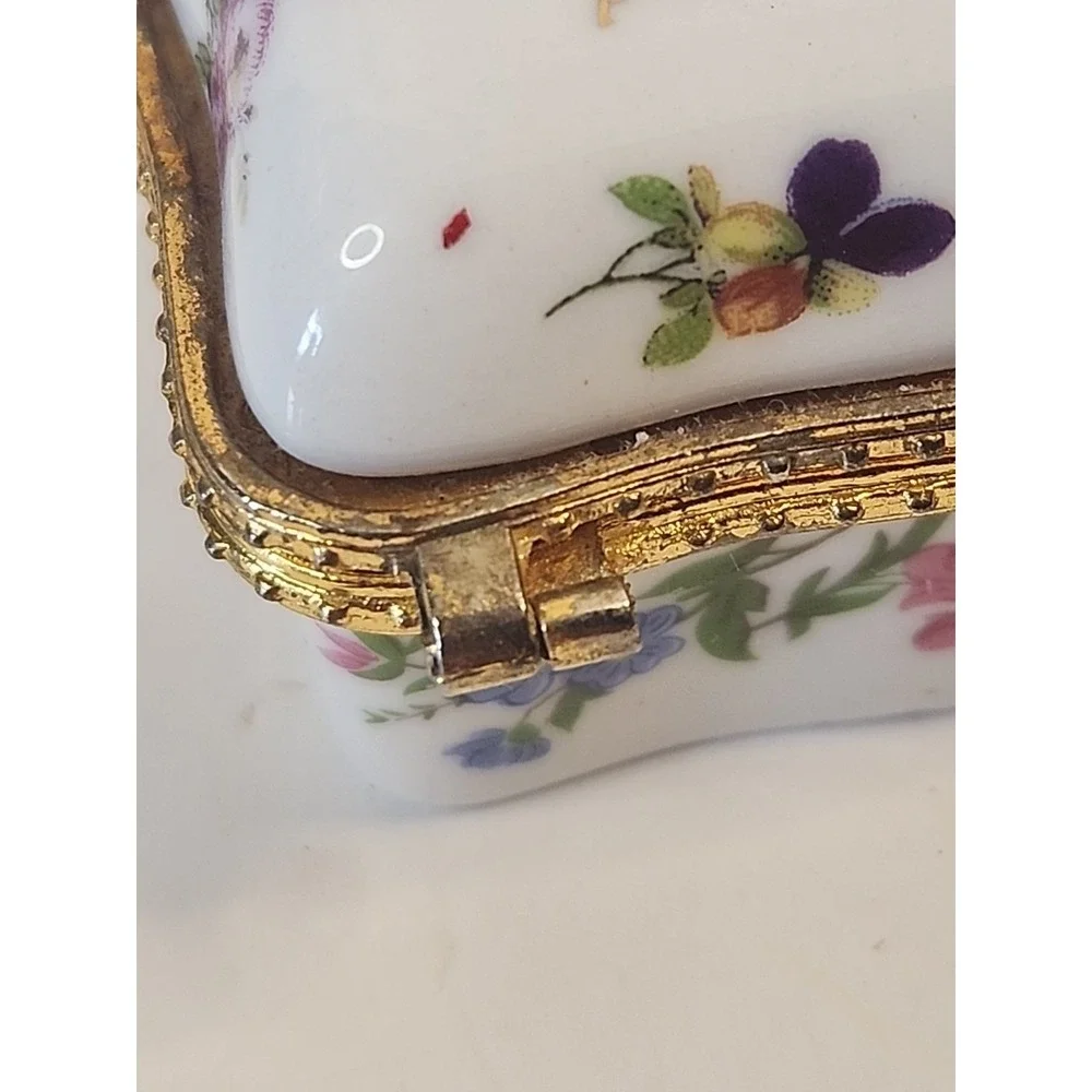Imperial‎ Porcelain Trinket Box White, Goldtone & Floral Psalm 46:1 Bible Verse